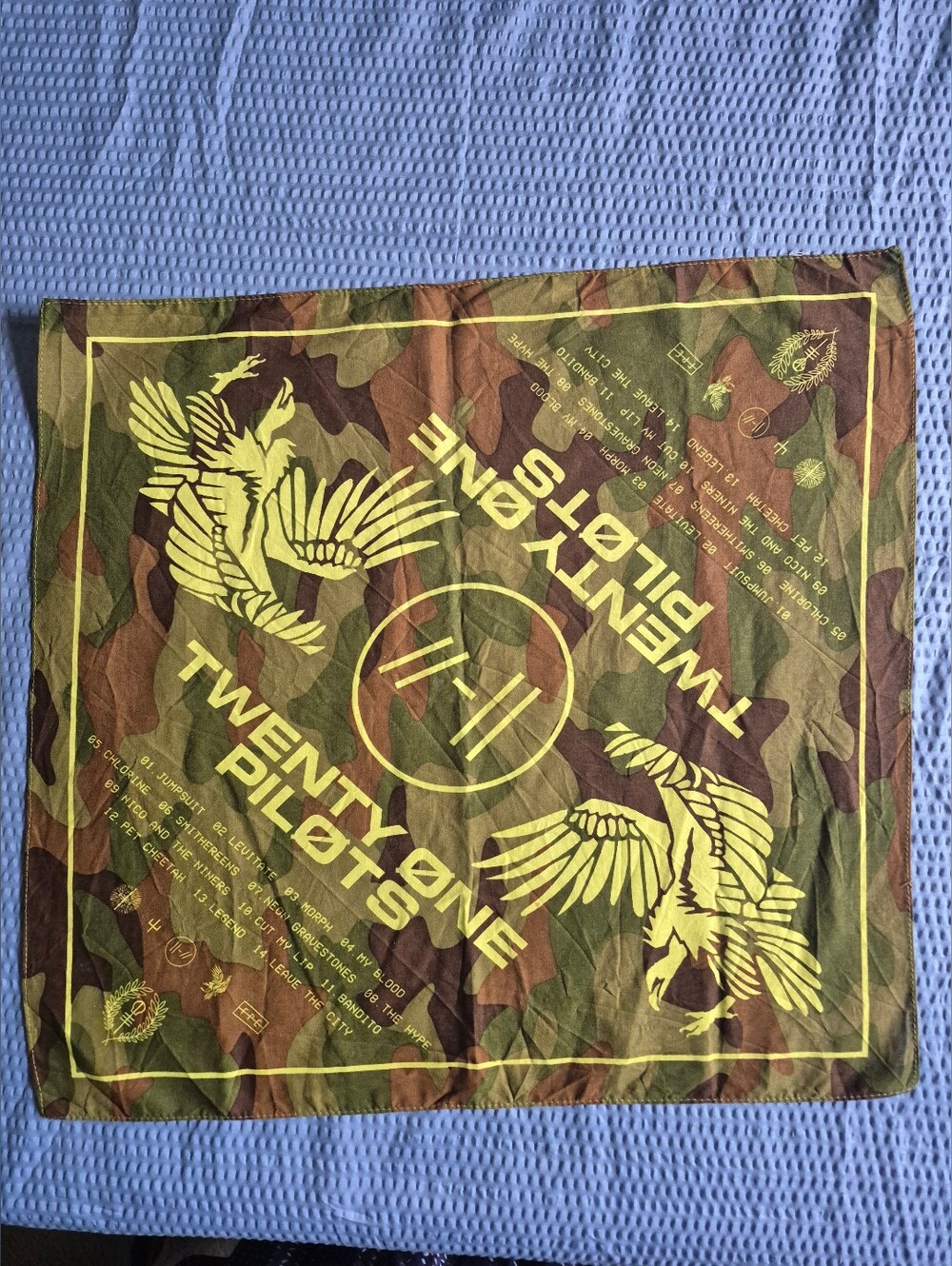 Twenty One Pilots Trench Bandana Second Leg Of Trench Tour 2017 - Picture 5 of 11